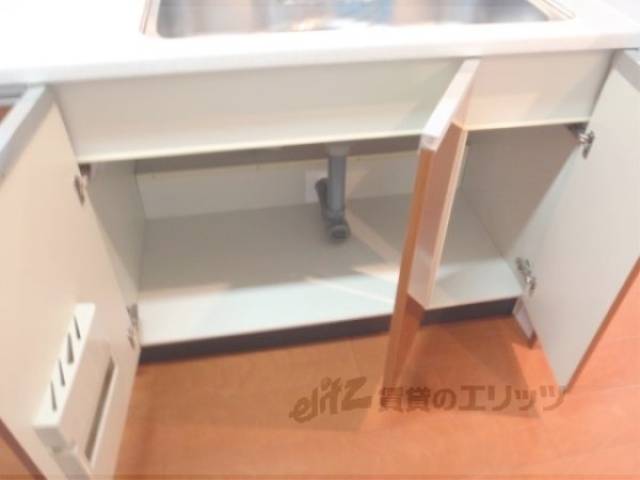 キッチン　下部収納