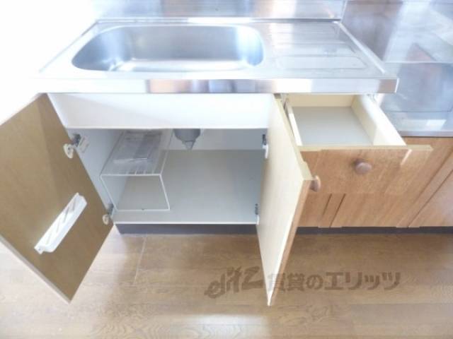 キッチン　収納