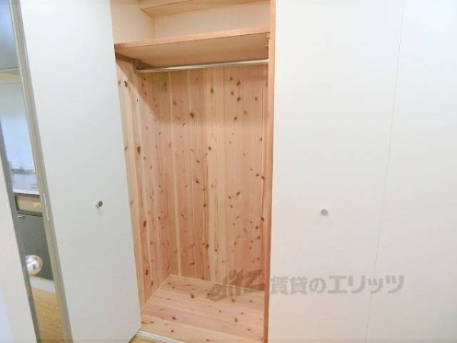 収納　廊下収納