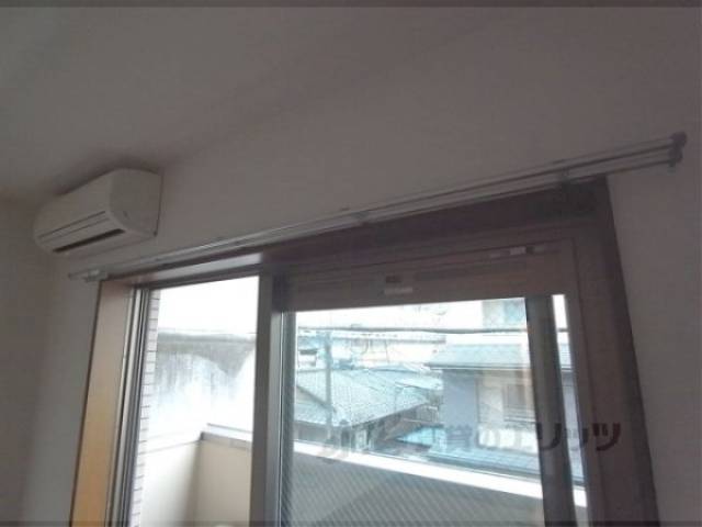 カーテンレール