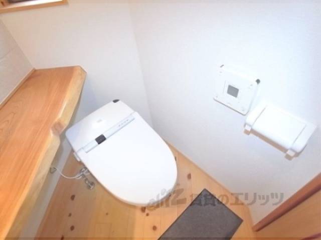 トイレ　ウォシュレット付いてます！