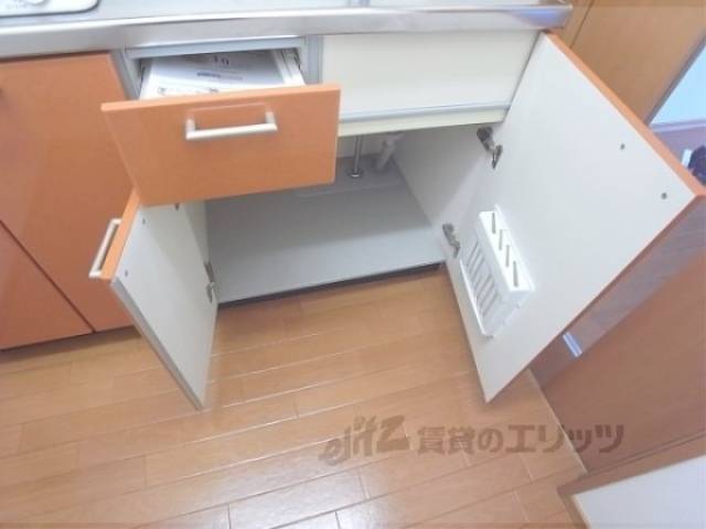 キッチン　下段収納