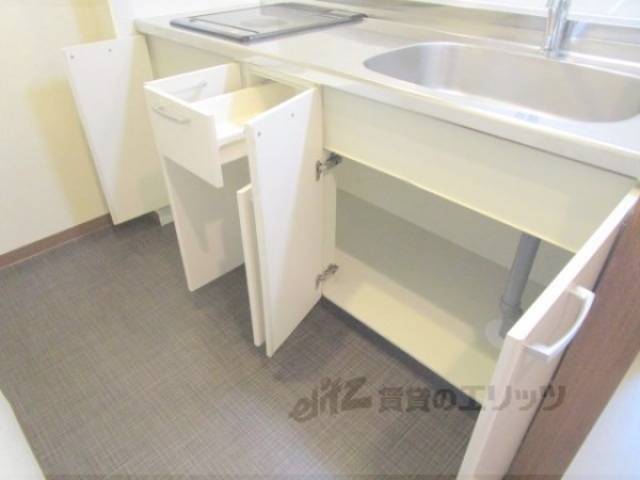 キッチン　キッチン下部収納