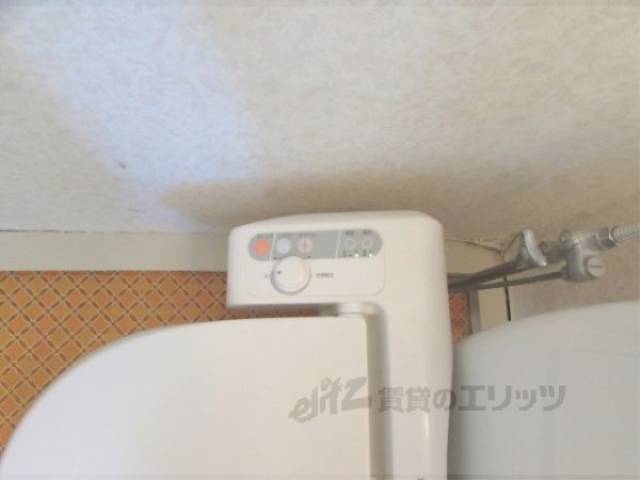 トイレ　ウォシュレット