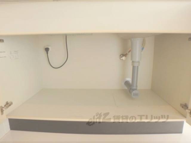 キッチン　下部収納