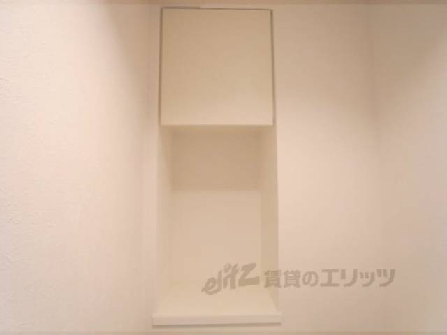 トイレ　トイレ収納