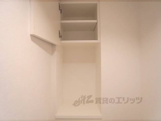 トイレ　トイレ収納