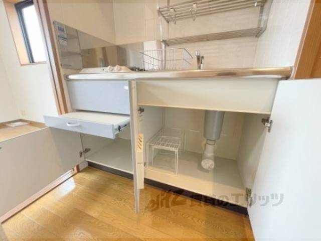 キッチン　下部収納