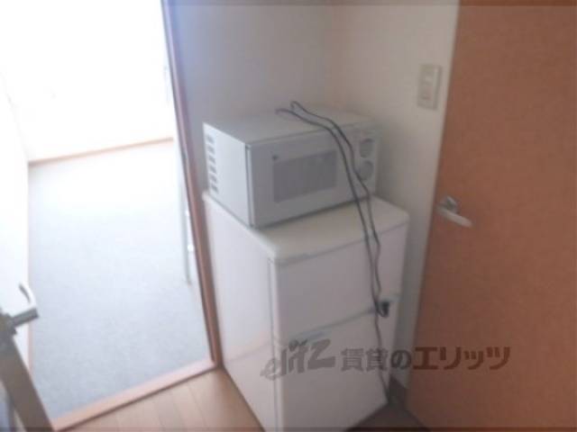 冷蔵庫置場　冷蔵庫・電子レンジ