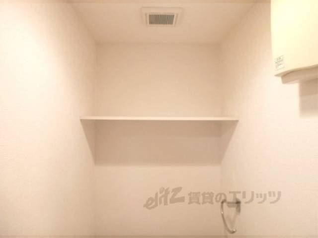 トイレ　トイレ収納