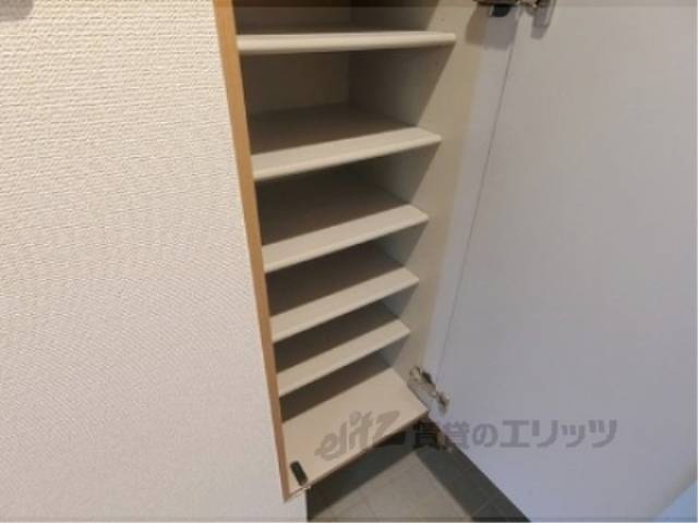 下駄箱　下段