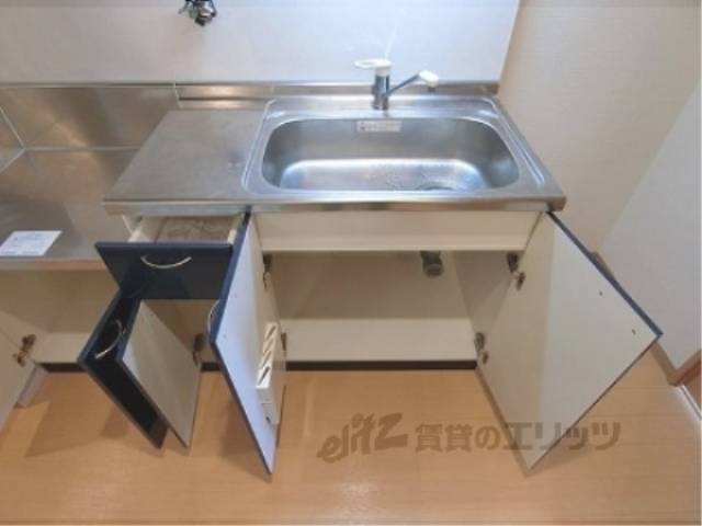 キッチン下部収納