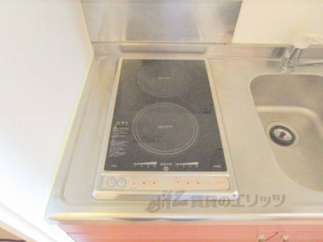 キッチン　2口コンロ
