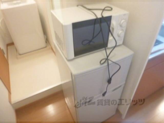 冷蔵庫置場　冷蔵庫・電子レンジ