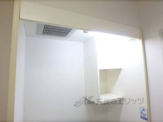 キッチン　キッチン上部棚