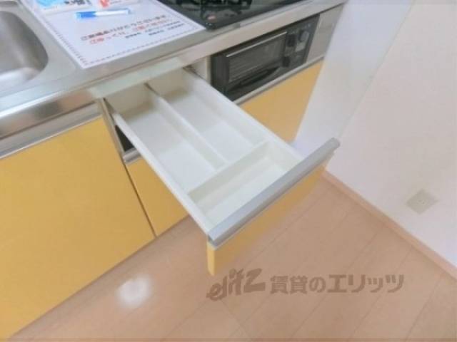 キッチン　下部収納