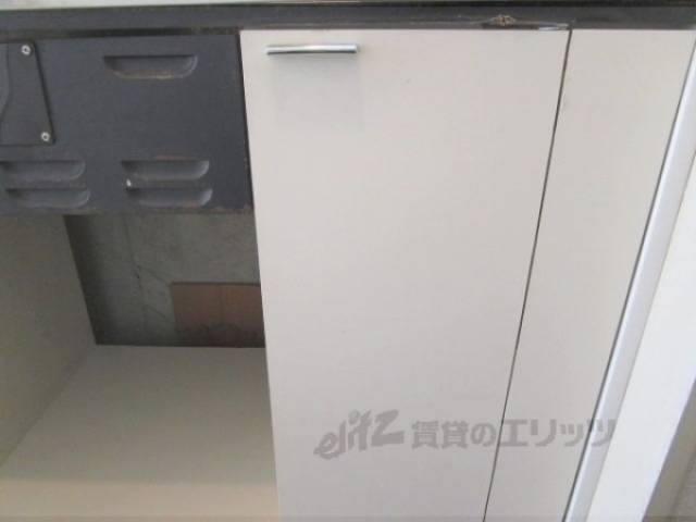 キッチン　下部収納
