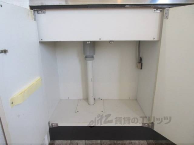 キッチン　下部収納