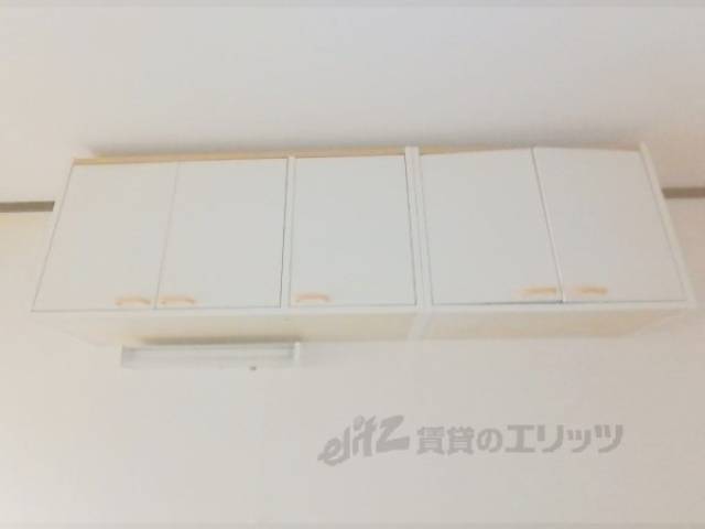 キッチン　キッチン上収納