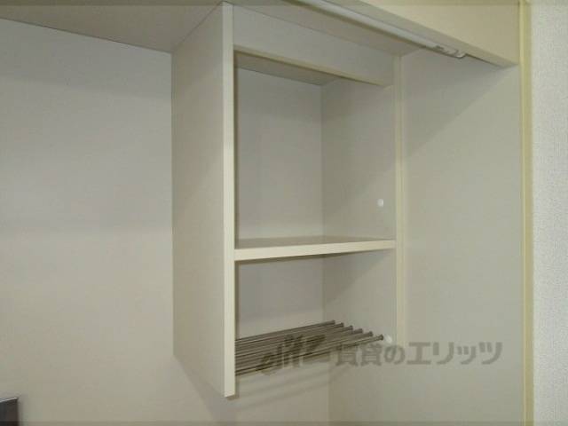 キッチン上部収納