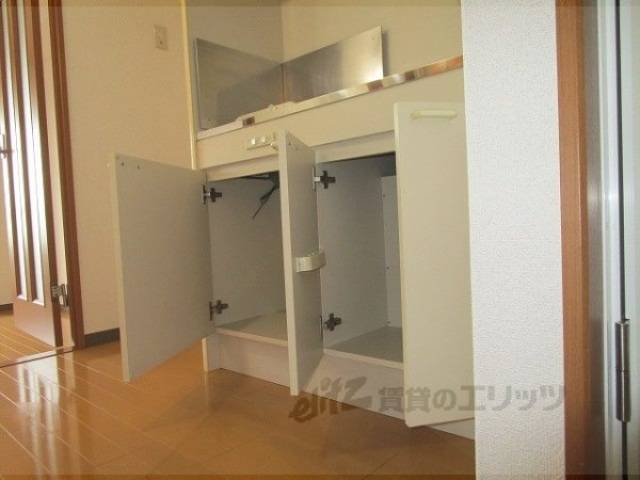 キッチン下部収納