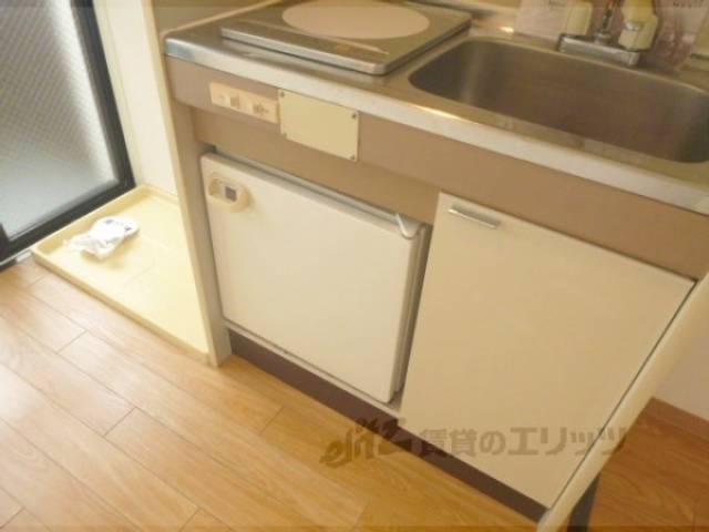 冷蔵庫置場　ミニ冷蔵庫