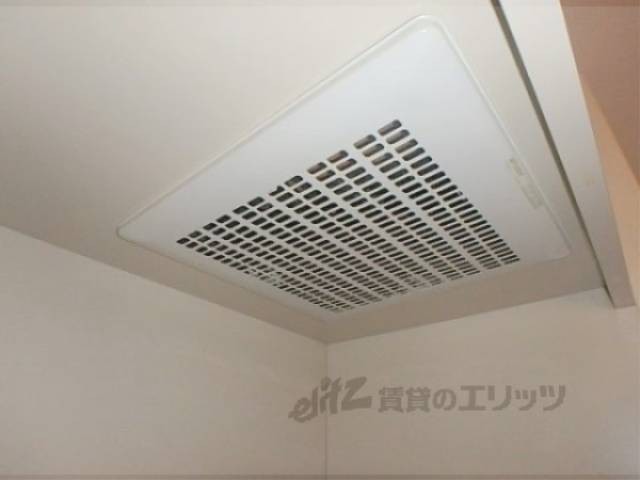 キッチン　換気扇