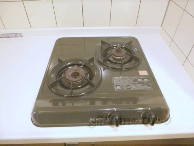 キッチン　2口コンロ付です・