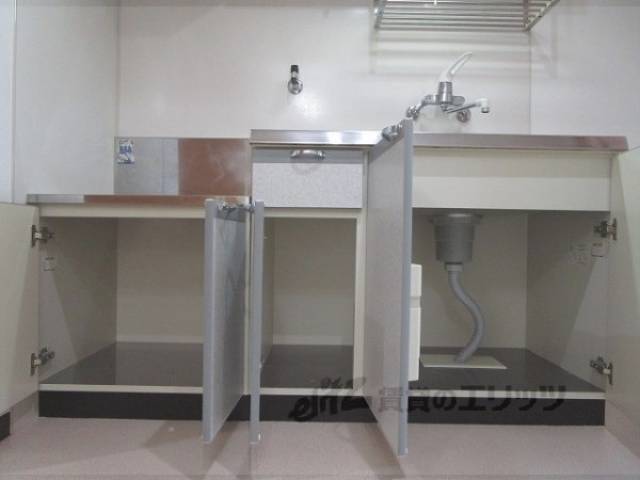 キッチン　下収納