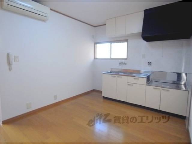 洋室　ダイニング　静かな環境です