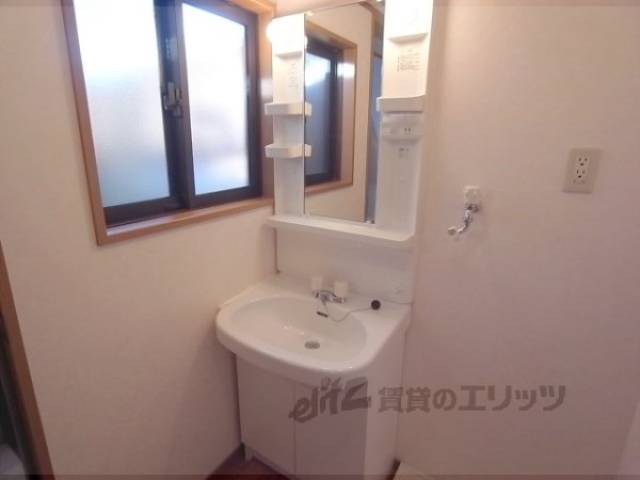 洗面所　独立洗面台