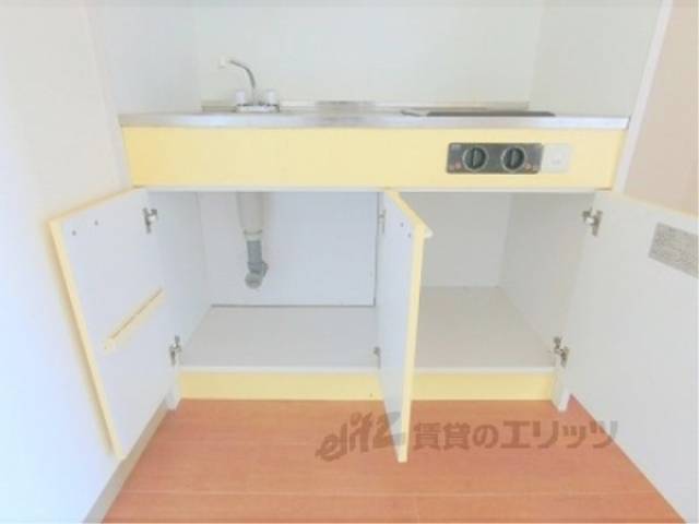 キッチン　下部収納