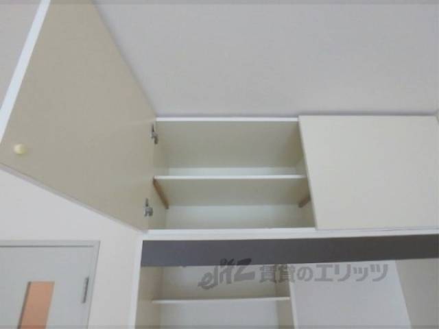 キッチン　収納