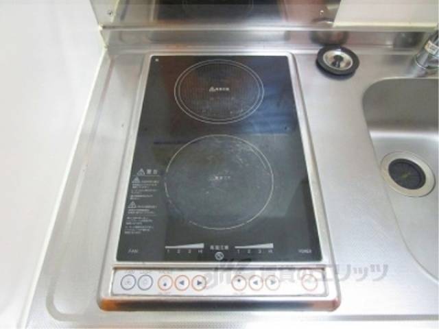 キッチン　コンロ