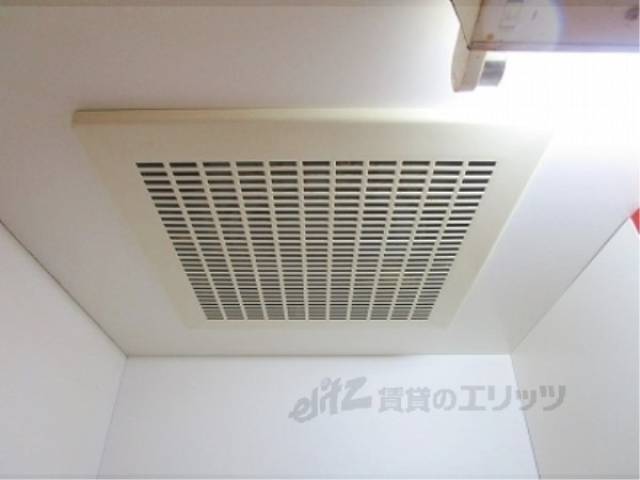 キッチン　換気扇