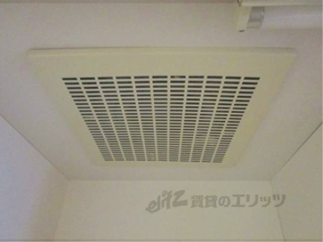 キッチン　換気扇