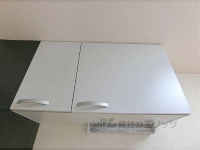 キッチン　上部収納