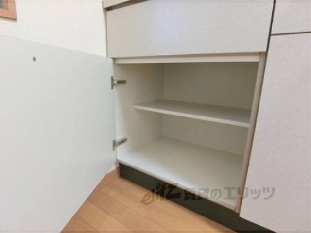 キッチン　下部収納
