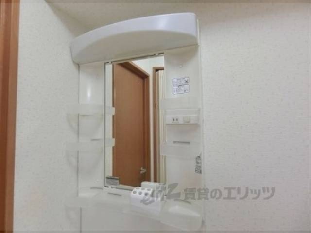 洗面所　上部収納