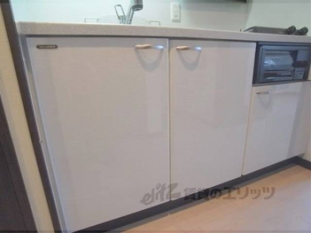 収納　キッチン下