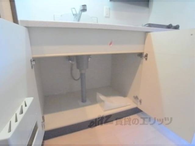 収納　キッチン下