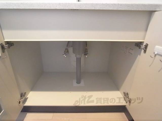 収納　お鍋がしまえます