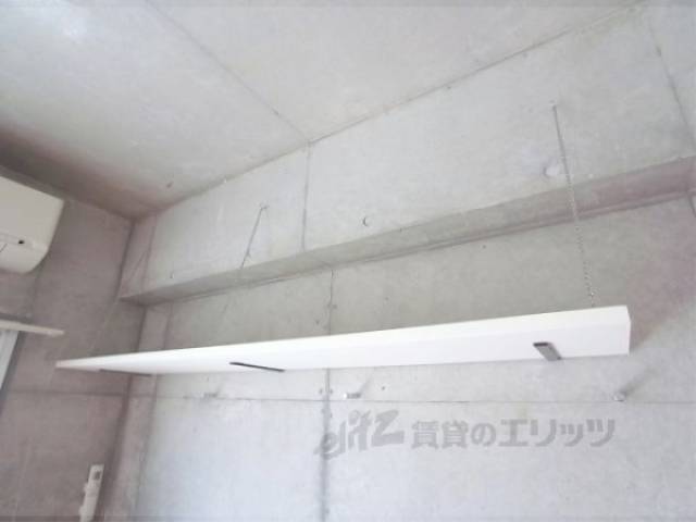 収納　吊り棚