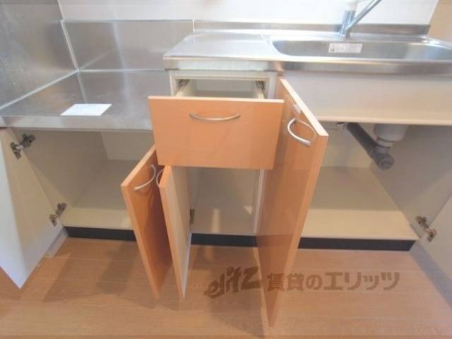 キッチン　下部収納