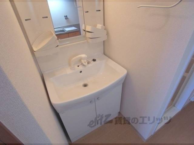 洗面所　洗面化粧台下部