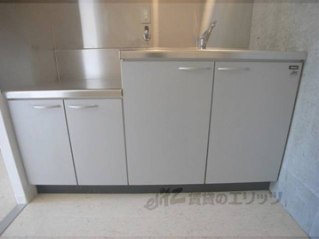 キッチン　収納