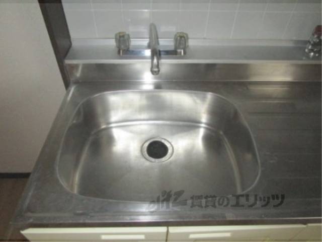 キッチン　上部収納