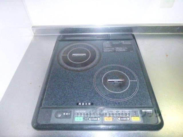 キッチン　電気コンロ