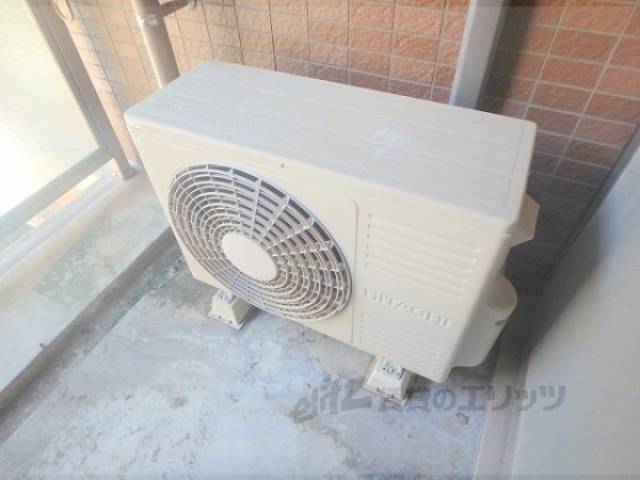 エアコン　室外機