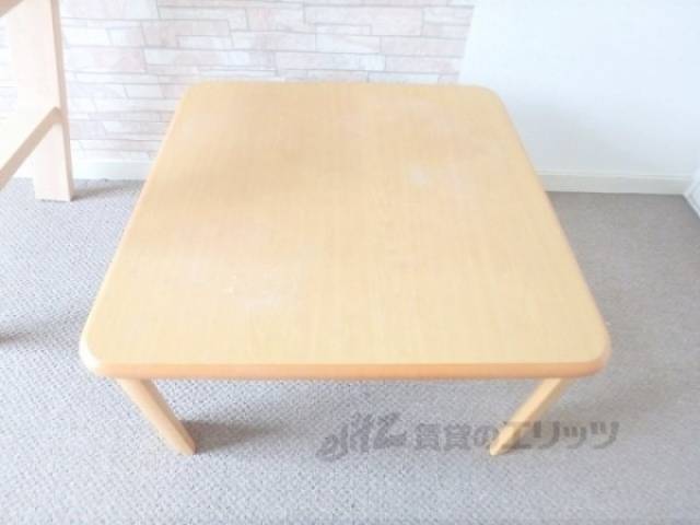 テーブル